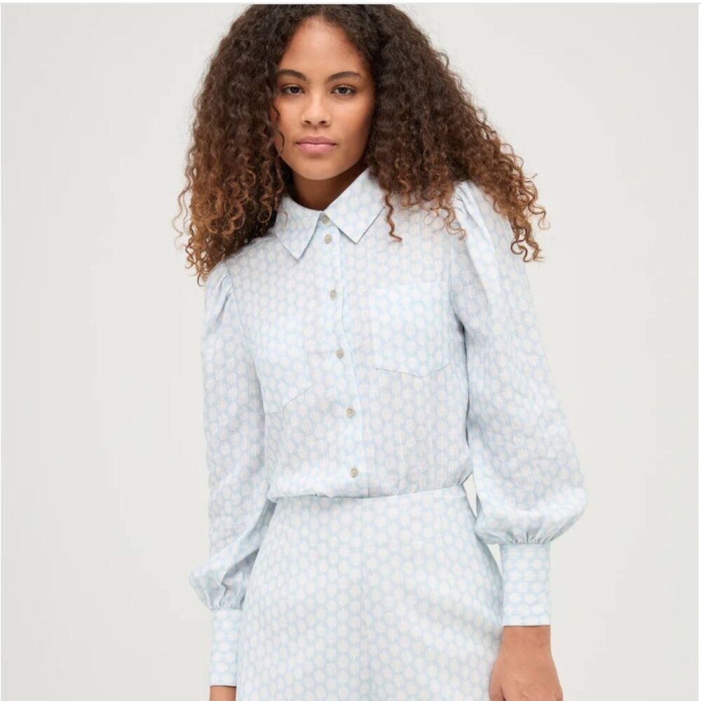 Hill House Home The Dorothea Top Powder Blue Baroque Shell in Small